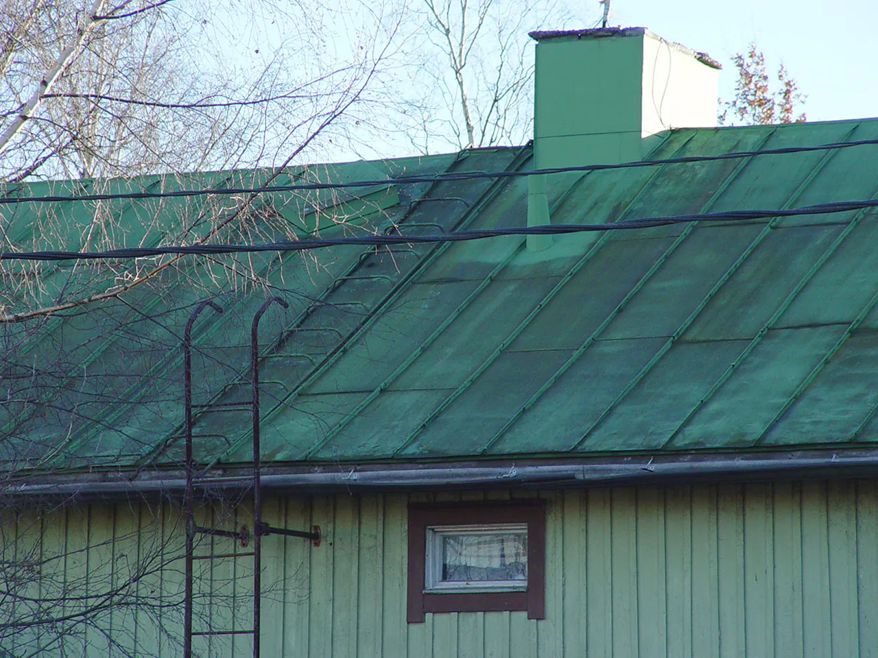 steel roof and gutter maintenance 6